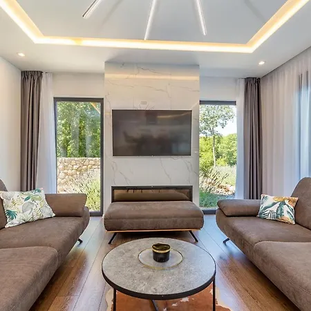 Meraviglia With Private Pool Villa Kornić