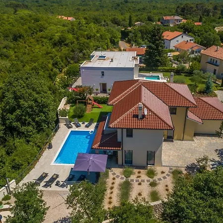 Meraviglia With Private Pool Villa *