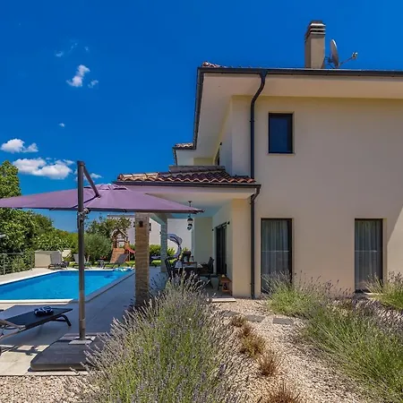 Villa Meraviglia With Private Pool Kornić