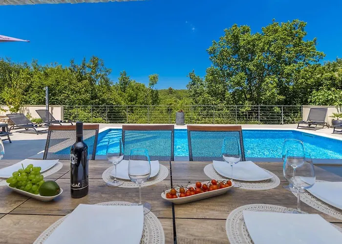 Meraviglia With Private Pool Willa *