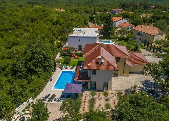 Meraviglia With Private Pool Willa *