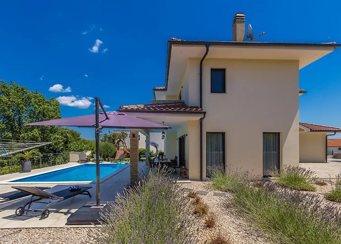 Willa Meraviglia With Private Pool Kornić